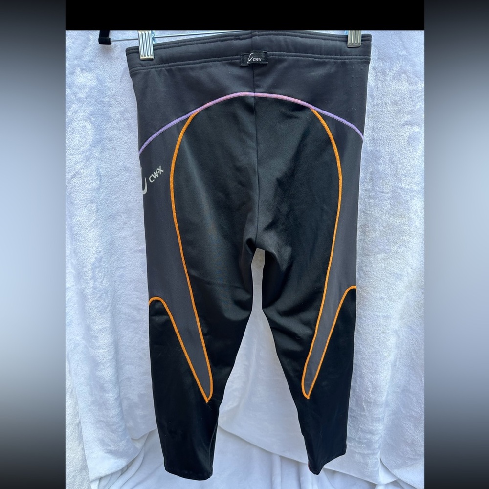 CW-X patented support web 3/4 length stabilyx tights in black‎ rainbow- medium - Picture 9 of 15
